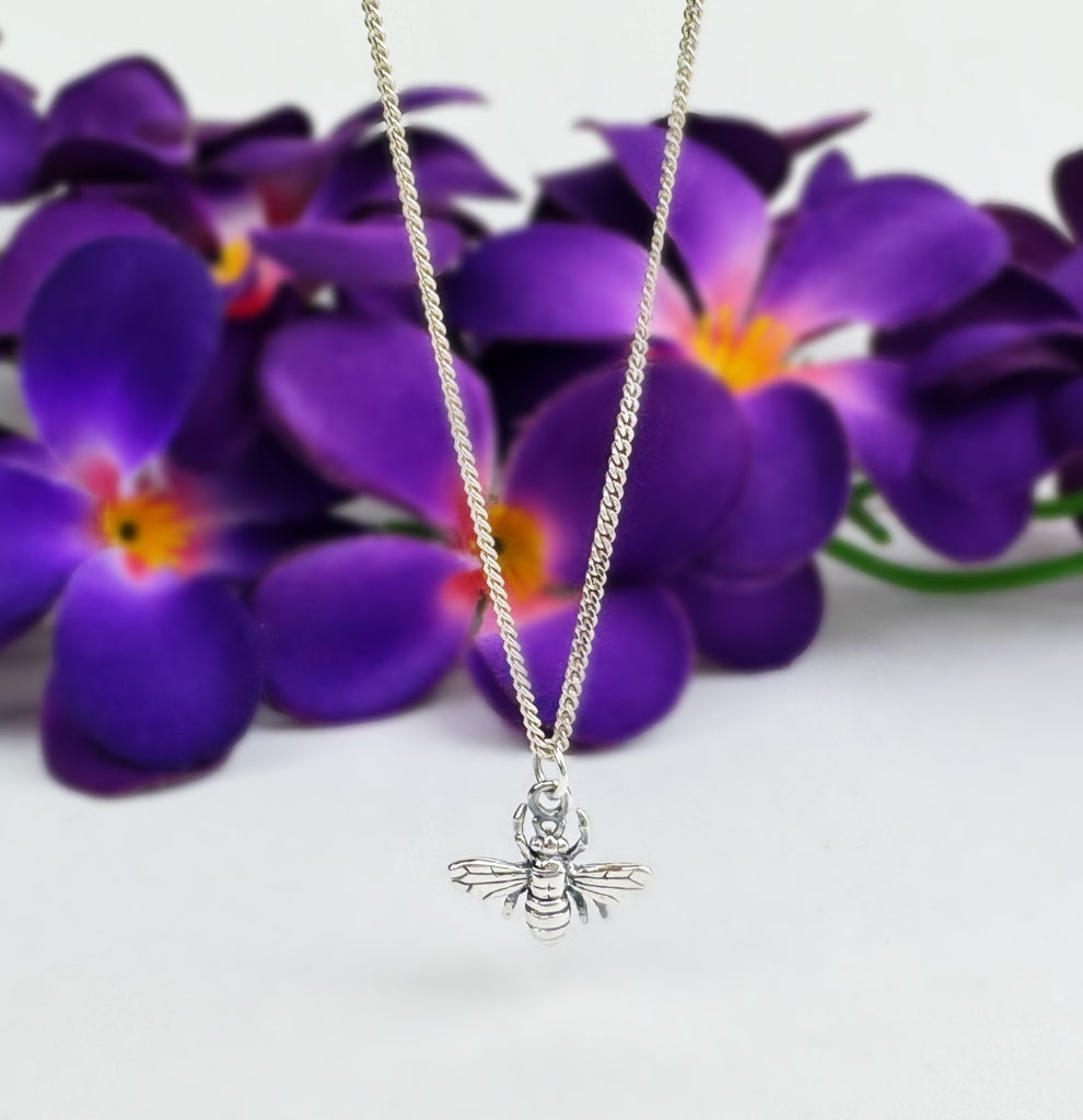 Silver Bee Pendant - VP417