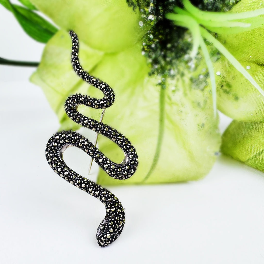 Sparkling Serpent Brooch - VBR115