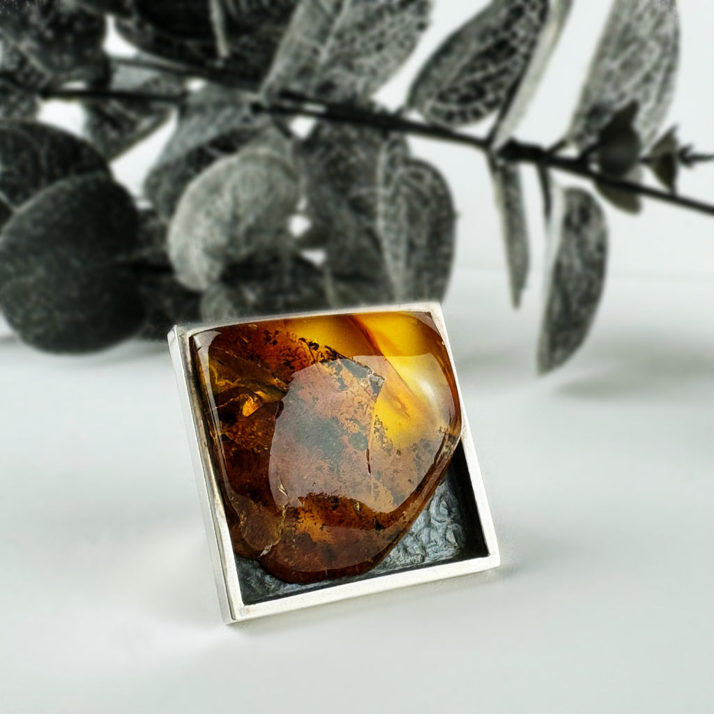 Amber Angles Ring - VR505