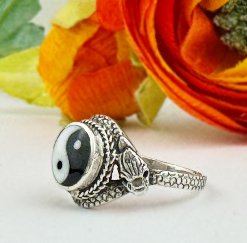 Yin-Yang Ring - VR218