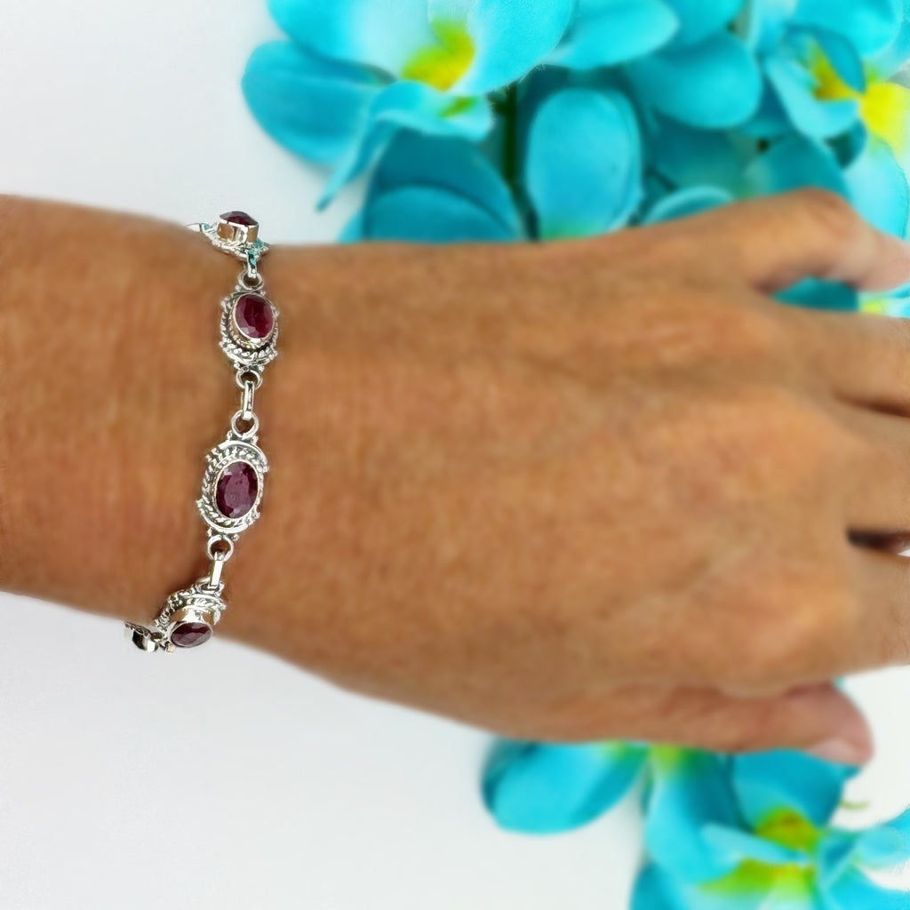 Rubina Bracelet - VBRC343RU