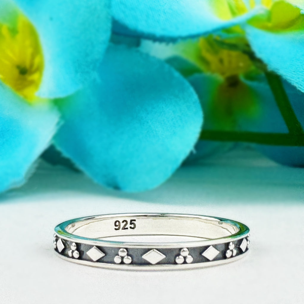 Dots & Diamond's Stacker Ring - VR224