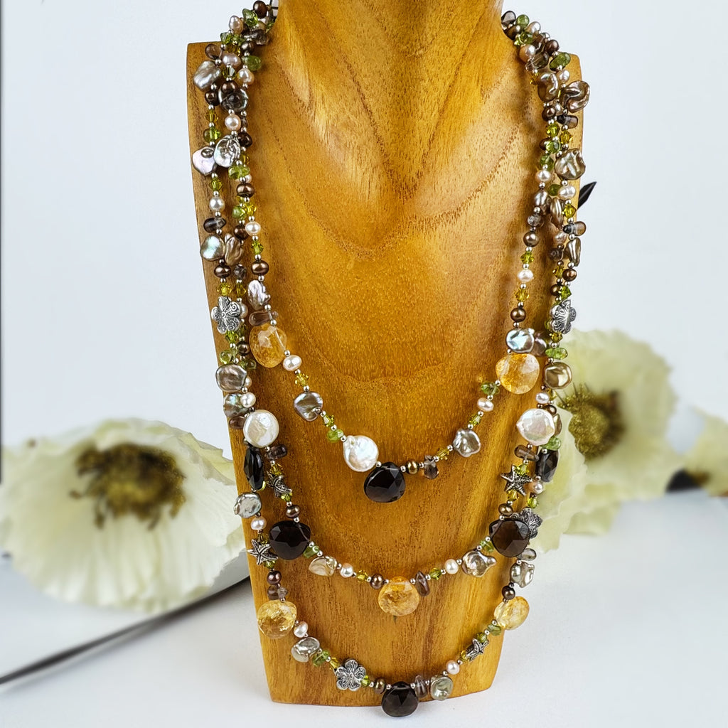 Golden Wonderland Necklace - VUNK109