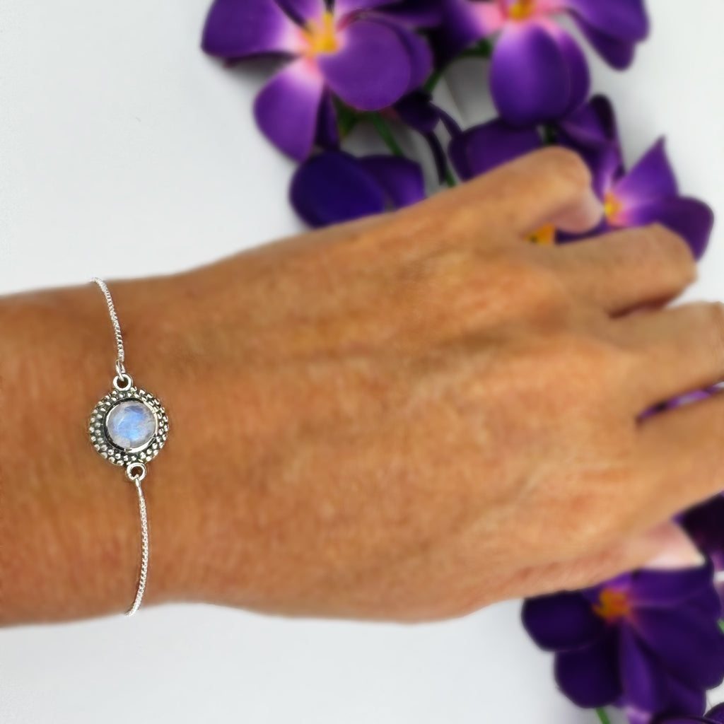 Precious Circle Bracelet - VBRC345RM