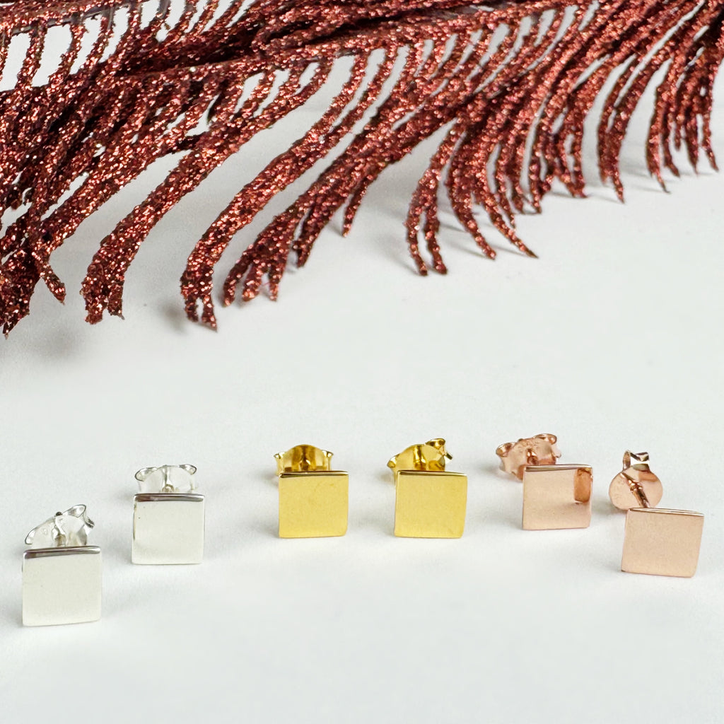 Manhattan Mix Studs - VE146