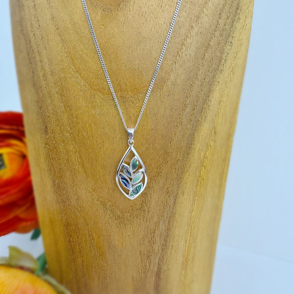 Deco Leaf Pendant - VP326A