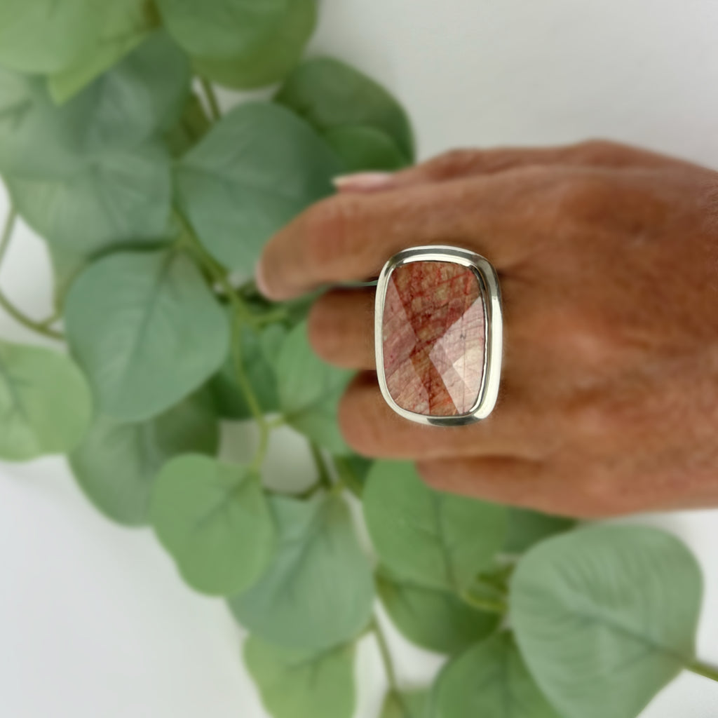 Strawberry Quartz Ring - VR504