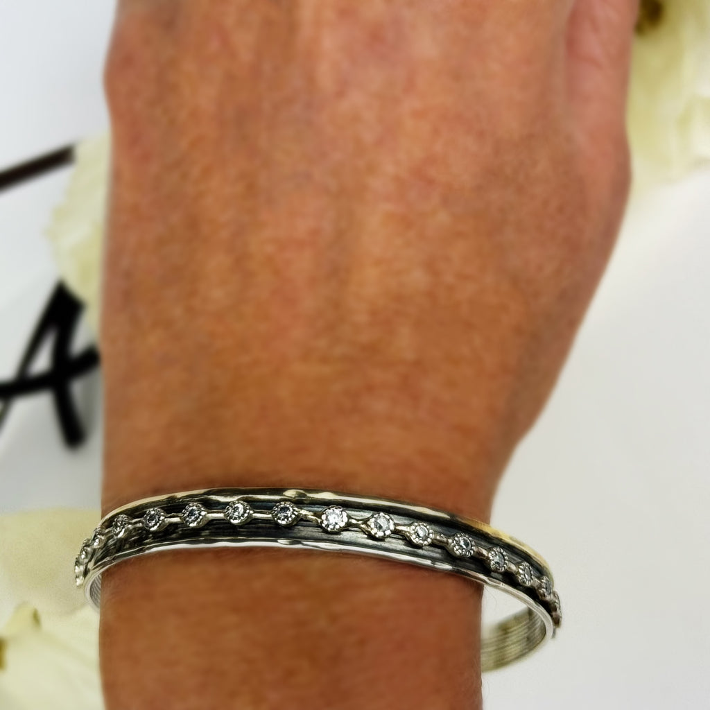 Starlink Bangle - VYB200