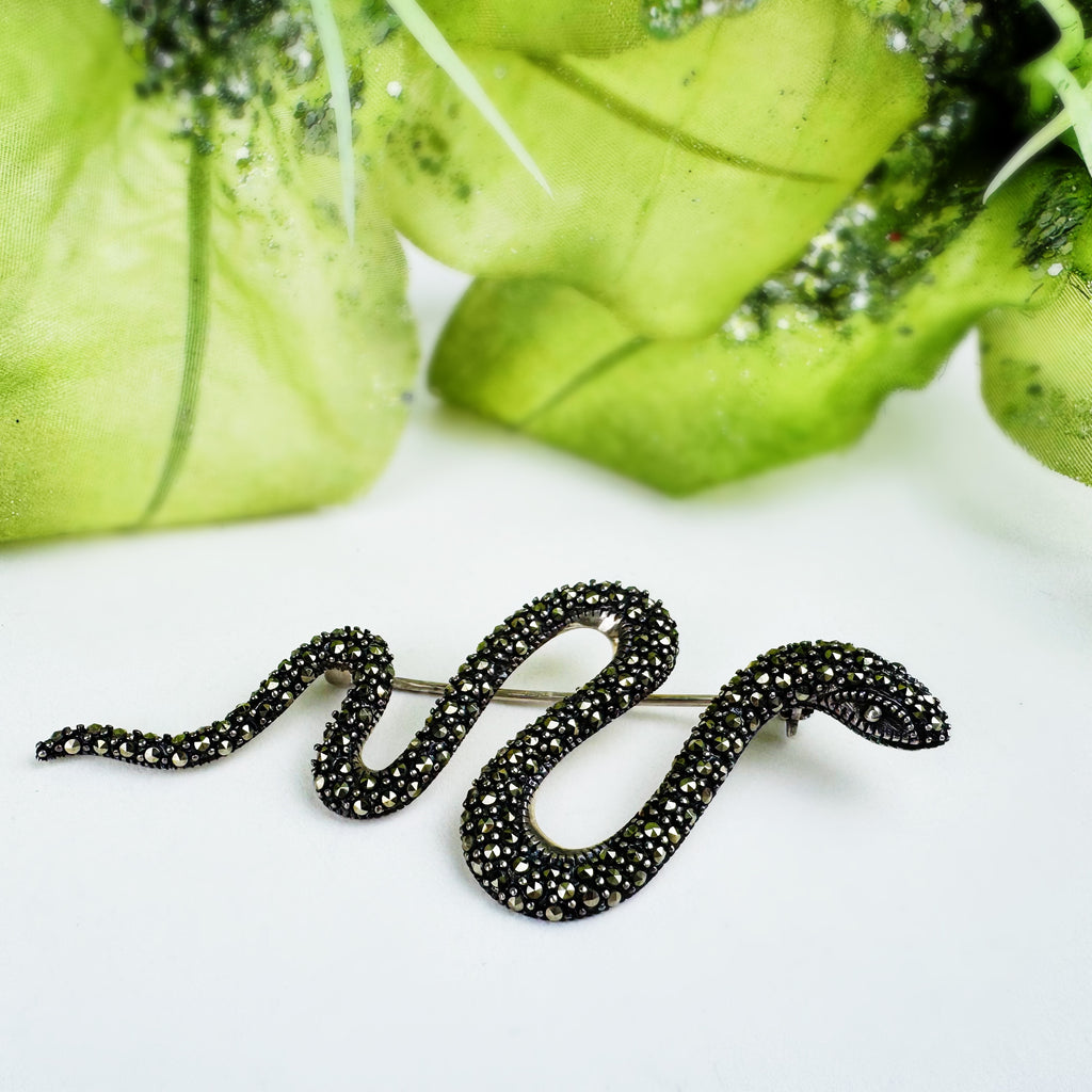 Sparkling Serpent Brooch - VBR115