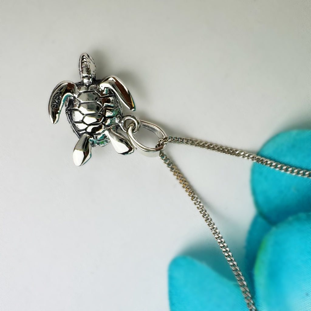 Sea Turtle Pendant - VP455