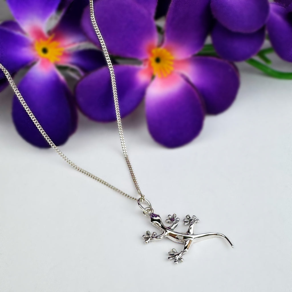 Silver Salamander Pendant - VP337