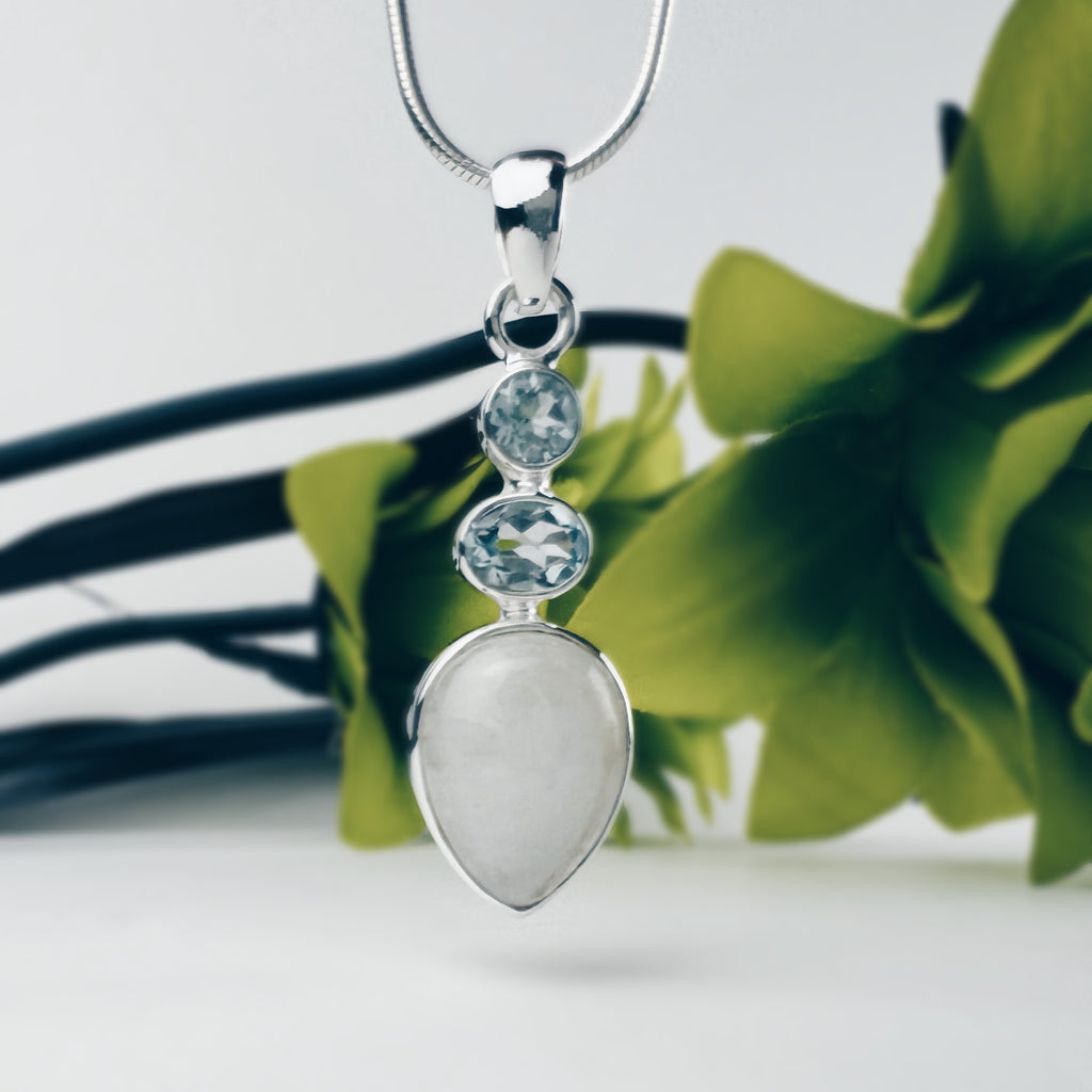 Moonstone Aura Pendant - VP316RM