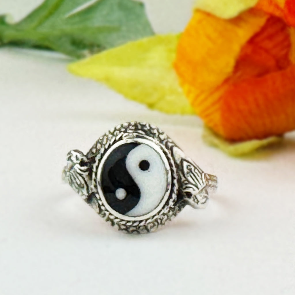 Yin-Yang Ring - VR218