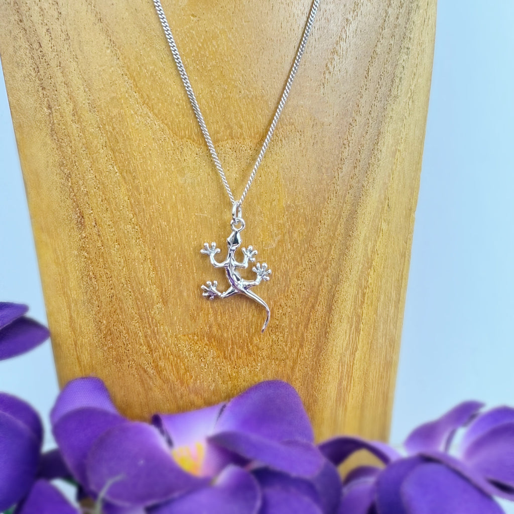 Silver Salamander Pendant - VP337