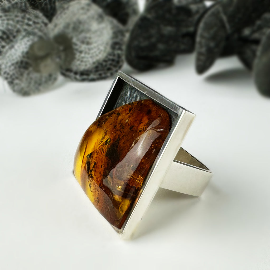 Amber Angles Ring - VR505