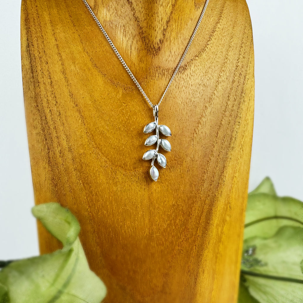 Snow Leaf Pendant - VP462P